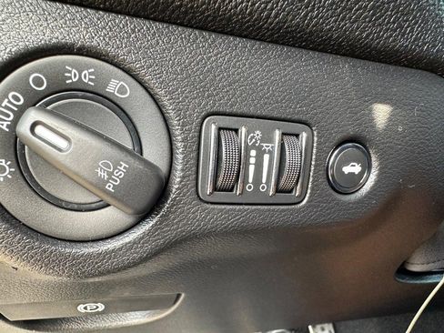 Used 2022 Dodge Challenger R/T w/ Blacktop Package image 25