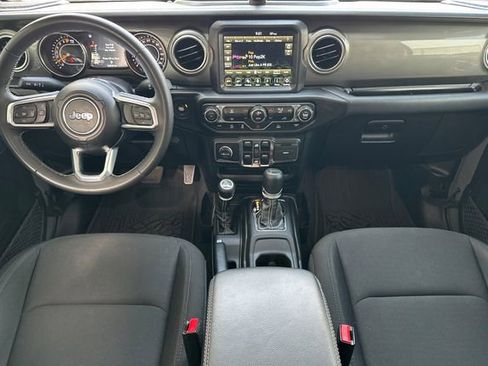 Used 2023 Jeep Gladiator Overland image 16