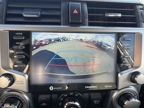 Certified 2022 Toyota 4Runner SR5 Premium image 33