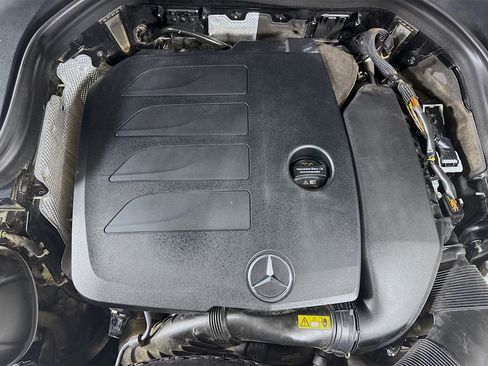 Used 2020 Mercedes-Benz GLC 300 image 39