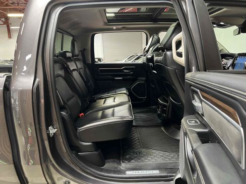 Used 2022 RAM 1500 Laramie RWD image 36