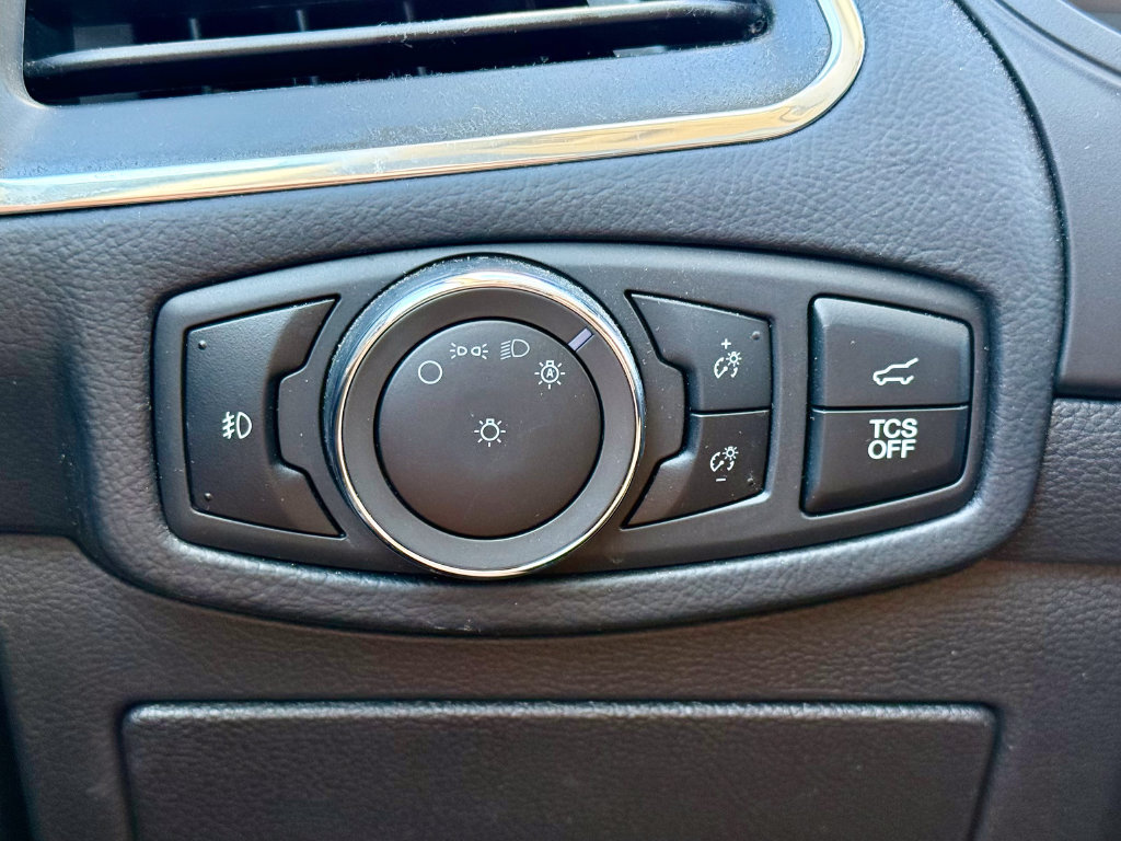 Used 2024 Ford Edge Titanium AWD/4WD image 24