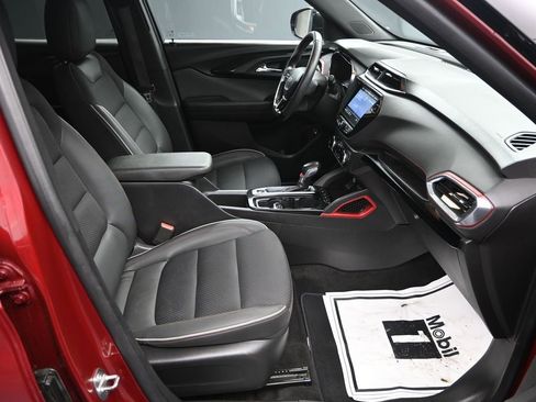 Used 2023 Chevrolet TrailBlazer RS w/ Sun and Liftgate Package image 37