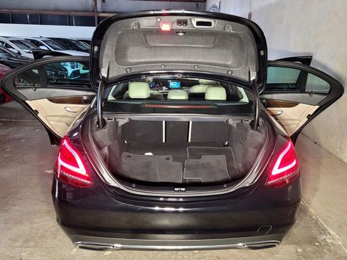 Used 2019 Mercedes-Benz C 300 Sedan image 10