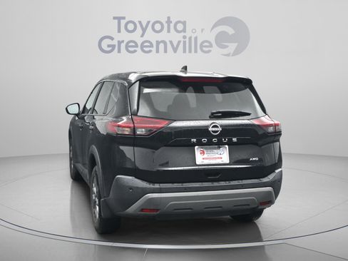 Used 2023 Nissan Rogue S AWD/4WD image 9