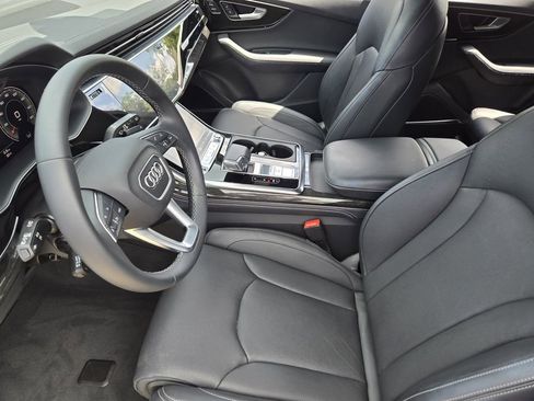 Certified 2025 Audi Q7 2.0T Premium Plus w/ Prestige Package AWD/4WD image 16
