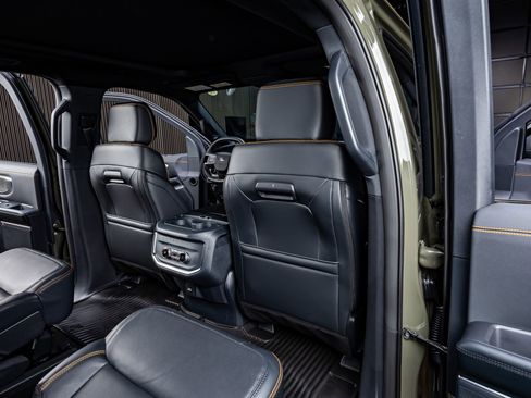 Used 2025 Ford Expedition Tremor image 33