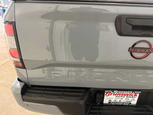 Used 2023 Nissan Frontier PRO-4X w/ Pro Convenience Package AWD/4WD image 8