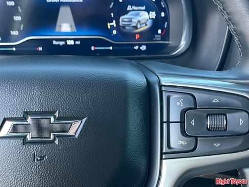 Used 2023 Chevrolet Tahoe Z71 w/ Luxury Package AWD/4WD image 23