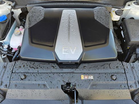 Used 2024 Kia EV6 Wind AWD/4WD image 10