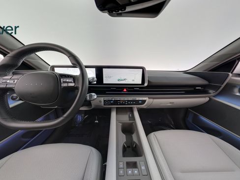 Used 2025 Hyundai Ioniq 6 SEL RWD image 26