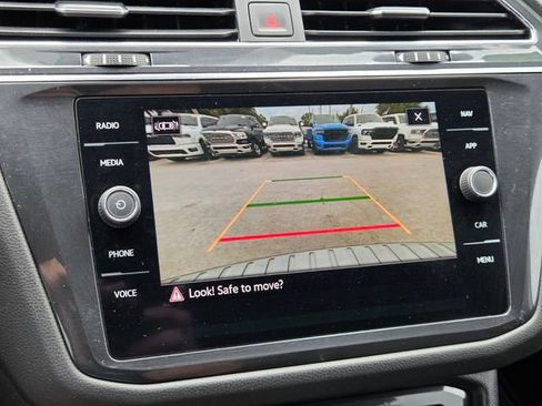 Used 2022 Volkswagen Tiguan SEL R-Line AWD/4WD image 27