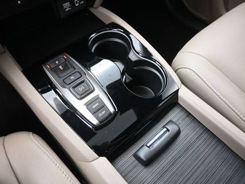 Used 2022 Honda Pilot Touring image 32