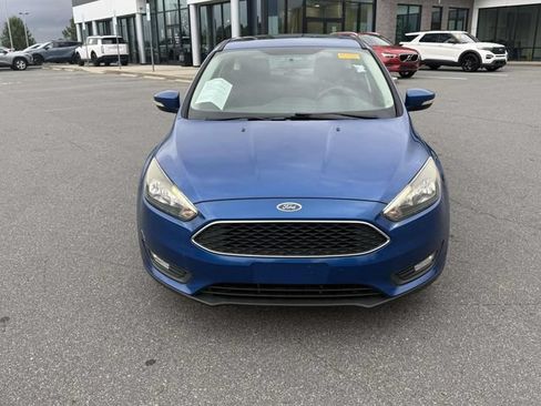 Used 2018 Ford Focus SEL FWD image 2