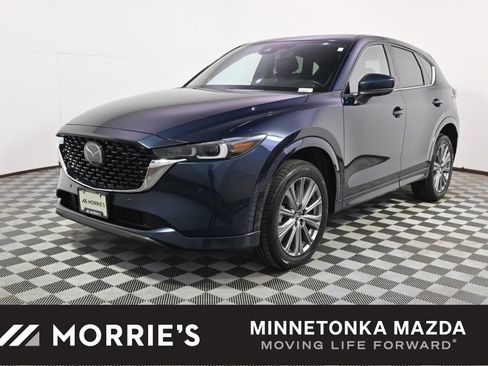 Used 2023 MAZDA CX-5 Signature image 1