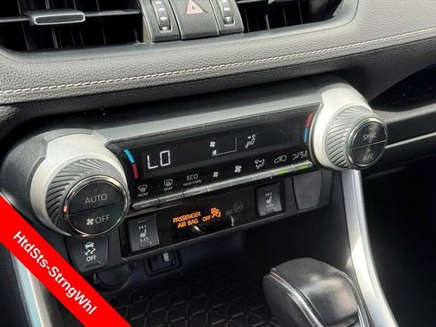 Used 2019 Toyota RAV4 XLE Premium w/ Cold Weather Package AWD/4WD image 28
