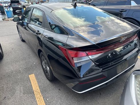 Used 2024 Hyundai Elantra SEL FWD image 20