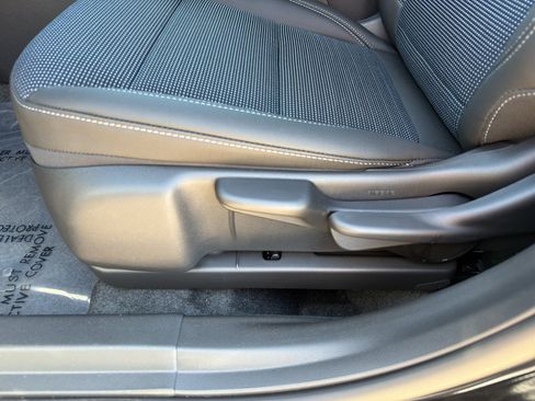 New 2026 Buick Envista Preferred FWD image 13
