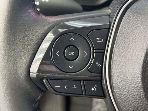 Used 2025 Toyota Corolla SE FWD image 28