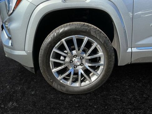 Used 2026 GMC Terrain Denali image 5