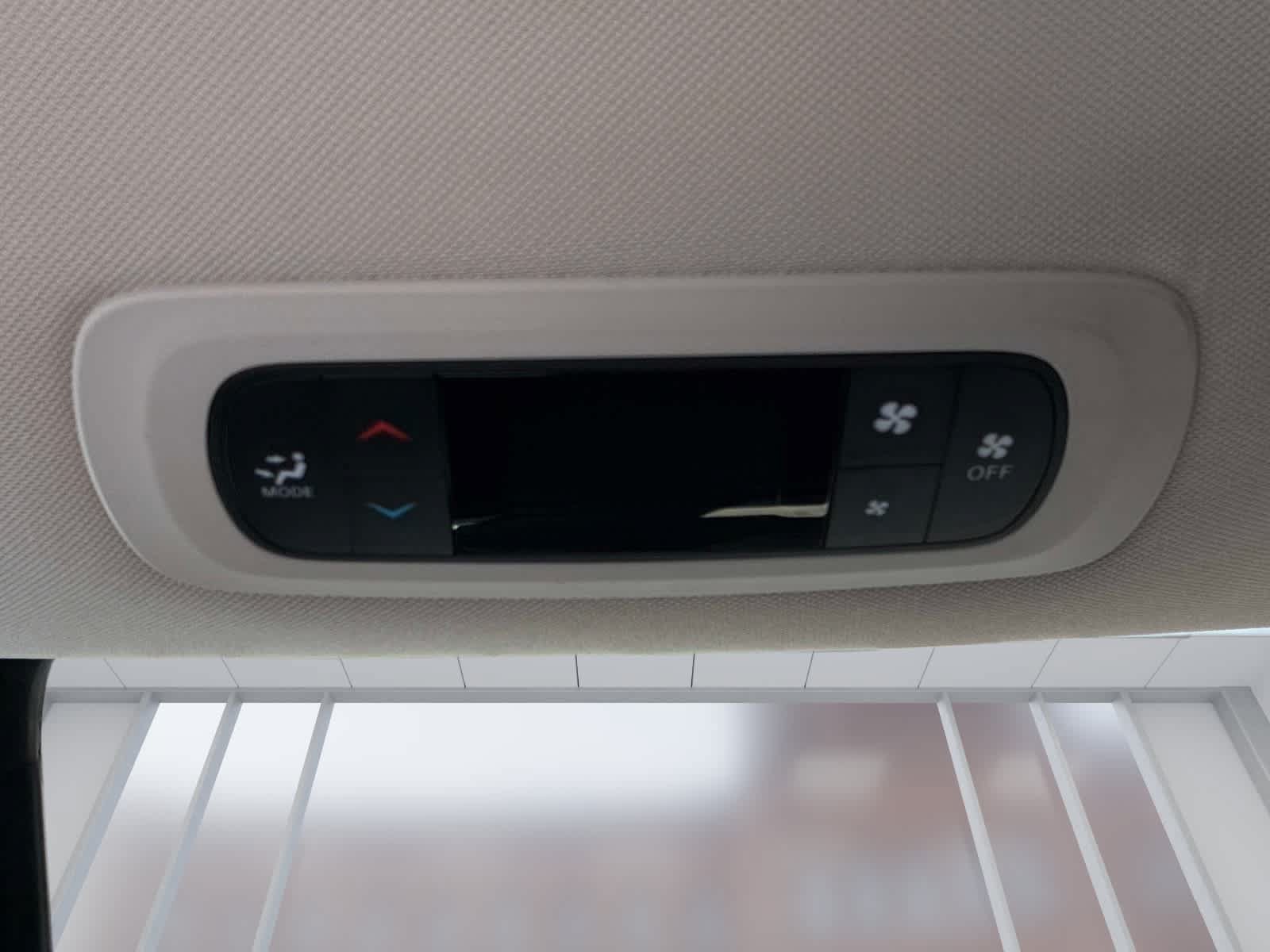 Used 2023 Chrysler Voyager LX FWD image 19