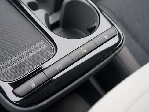 New 2026 Hyundai Ioniq 5 SE image 13