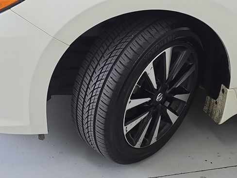Certified 2018 Nissan Altima 2.5 SV w/ 2.5 SV Technology Package FWD image 31
