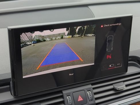 Used 2023 Audi Q5 e Premium image 19