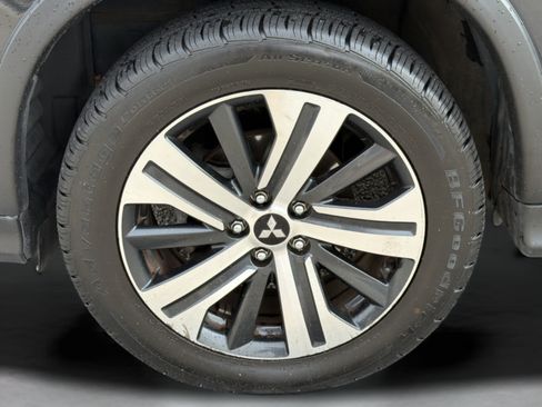 Used 2020 Mitsubishi Outlander Sport SE AWD/4WD image 29