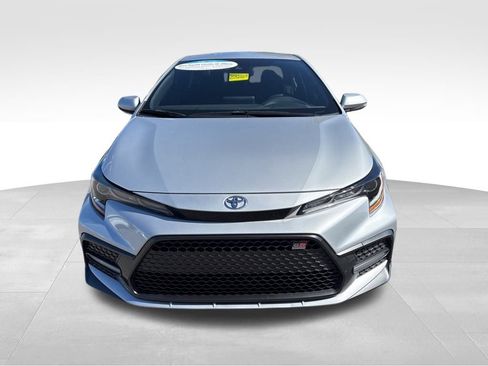 Used 2022 Toyota Corolla SE image 3
