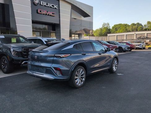 Used 2024 Buick Envista Avenir FWD image 5