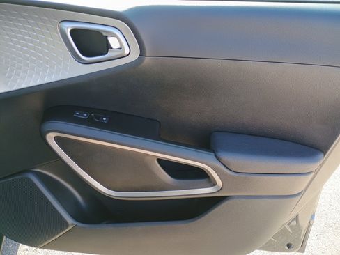 Used 2022 Kia Soul LX w/ Technology Package image 21