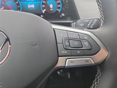 New 2026 Volkswagen Atlas Cross Sport SE image 17