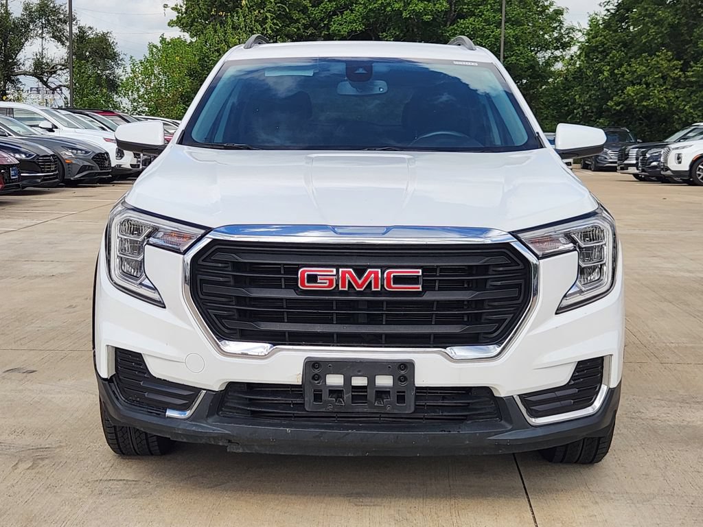 Used 2022 GMC Terrain SLE w/ Driver Convenience Package FWD image 2