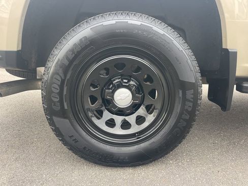 Used 2024 Chevrolet Colorado W/T w/ WT Convenience Package II image 34