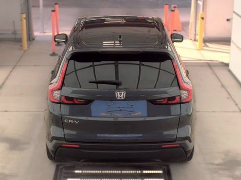 Used 2025 Honda CR-V EX-L image 6