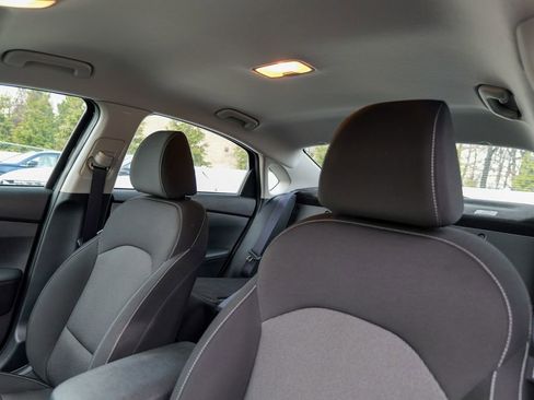 Used 2023 Kia Forte LXS image 21