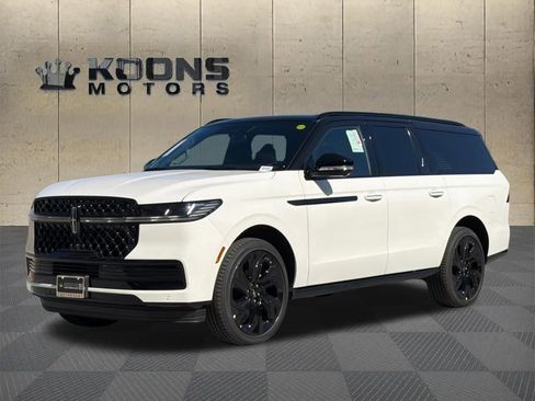 New 2026 Lincoln Navigator L Black Label AWD/4WD image 1