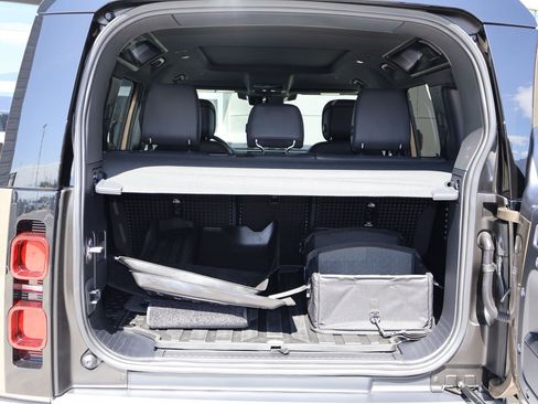 Certified 2025 Land Rover Defender 110 S AWD/4WD image 27