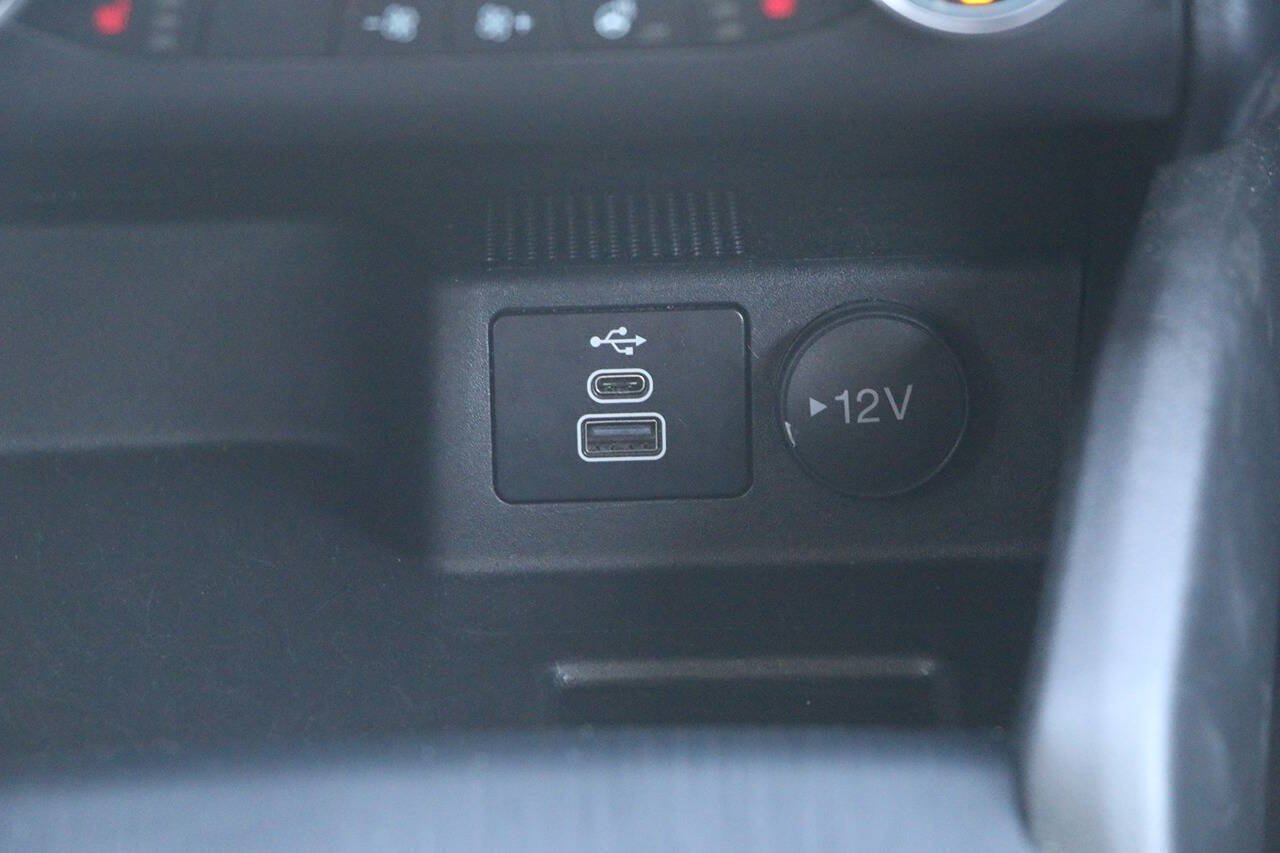 Certified 2024 Ford Escape Active AWD/4WD image 24