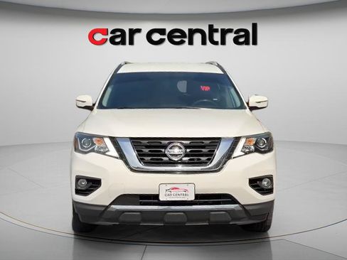Used 2017 Nissan Pathfinder SL AWD/4WD image 2
