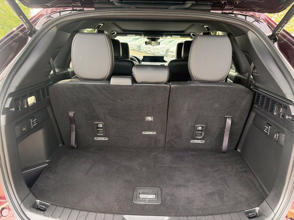 Used 2024 MAZDA CX-90 Plug-In Hybrid w/ Premium Plus AWD/4WD image 19