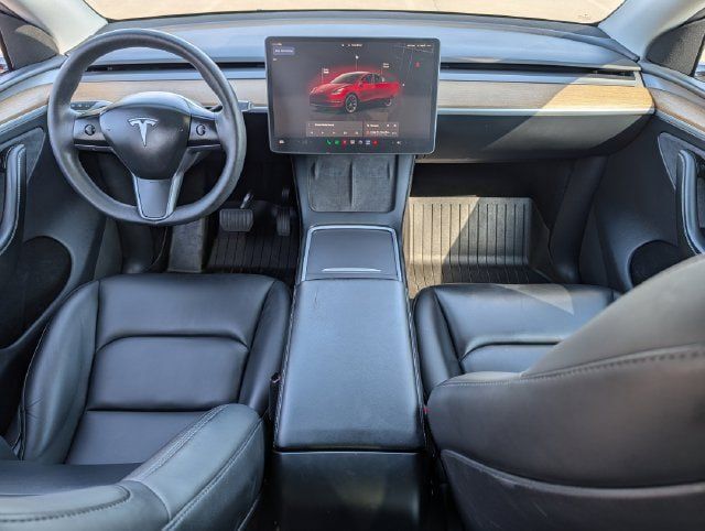 Used 2023 Tesla Model Y Long Range AWD/4WD image 9