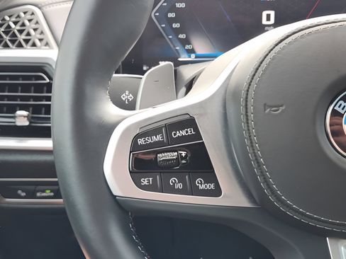 Certified 2025 BMW X7 M60i AWD/4WD image 22