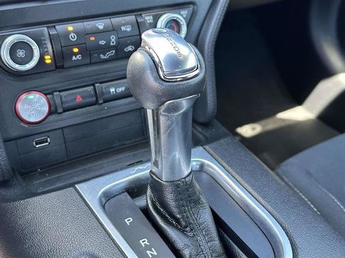 Used 2020 Ford Mustang Coupe RWD image 20