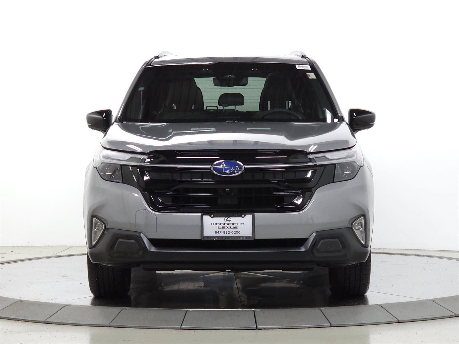 Used 2026 Subaru Forester Touring AWD/4WD image 2