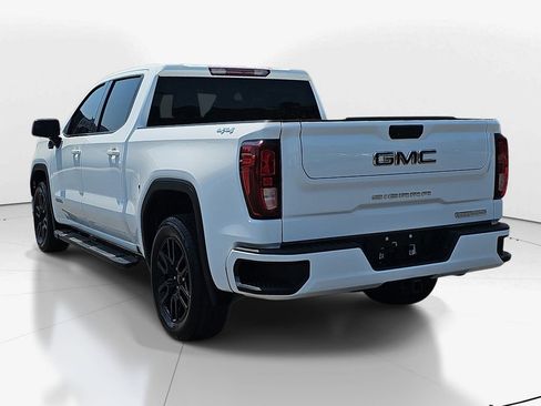 Used 2022 GMC Sierra 1500 Elevation w/ LPO, Elevation Black Package AWD/4WD image 7