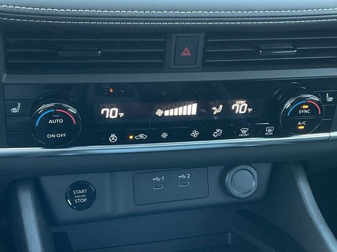 New 2026 Nissan Rogue SV image 31