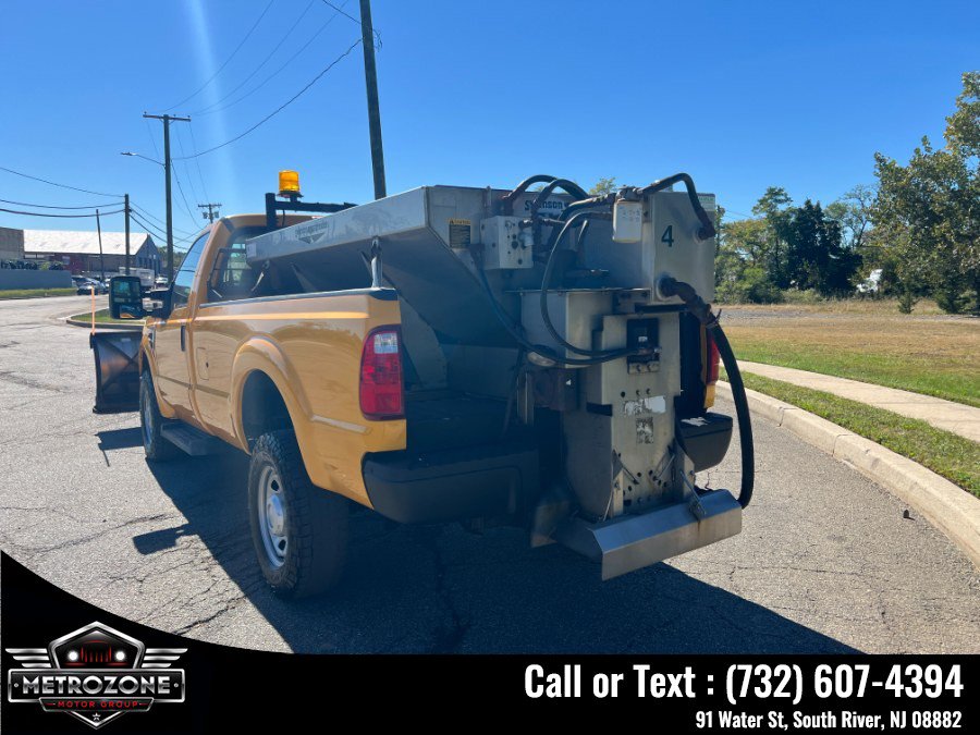 Used 2009 Ford F350 4x4 Regular Cab Super Duty image 9