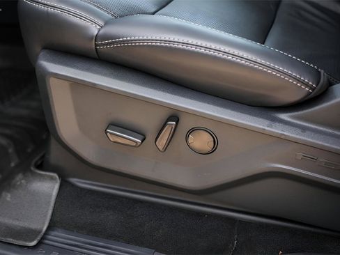 Used 2025 Ford Expedition Max Platinum w/ Driver's Package image 8